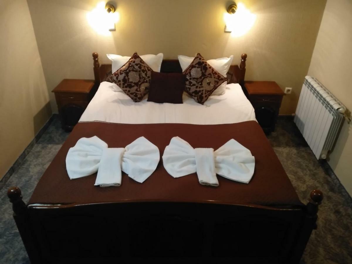 Hotel St. George Pobedonosets Bansko Buitenkant foto